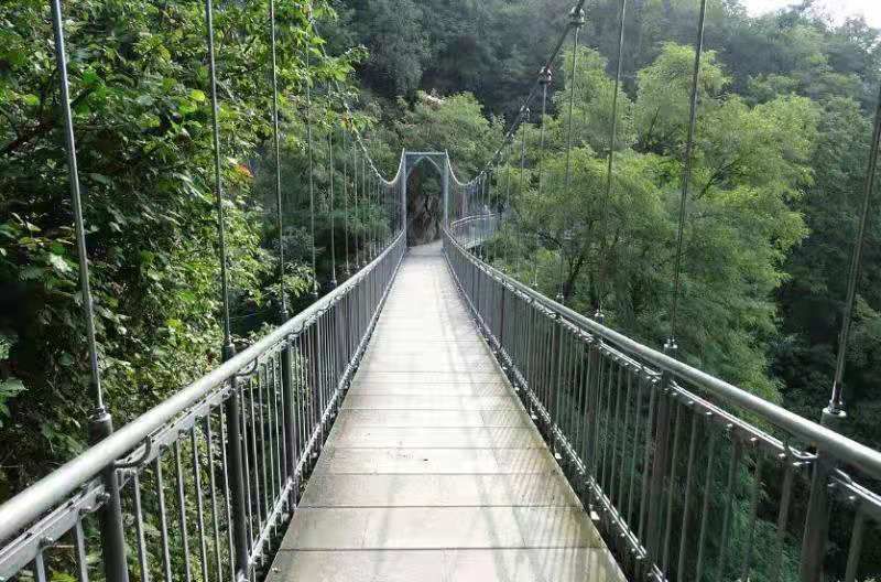 木質吊橋